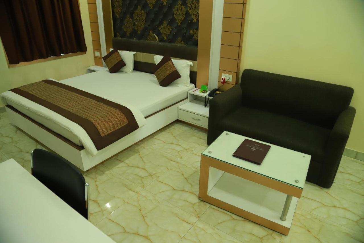Hotel Sukhdeo Palace Gaya Luaran gambar